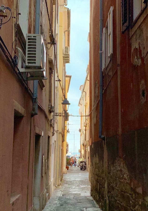 Ferienwohnung Devi-Piran Exterior foto